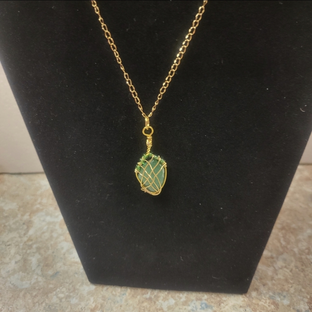 Gold Chain and Green Lotus Bud Stone Necklace